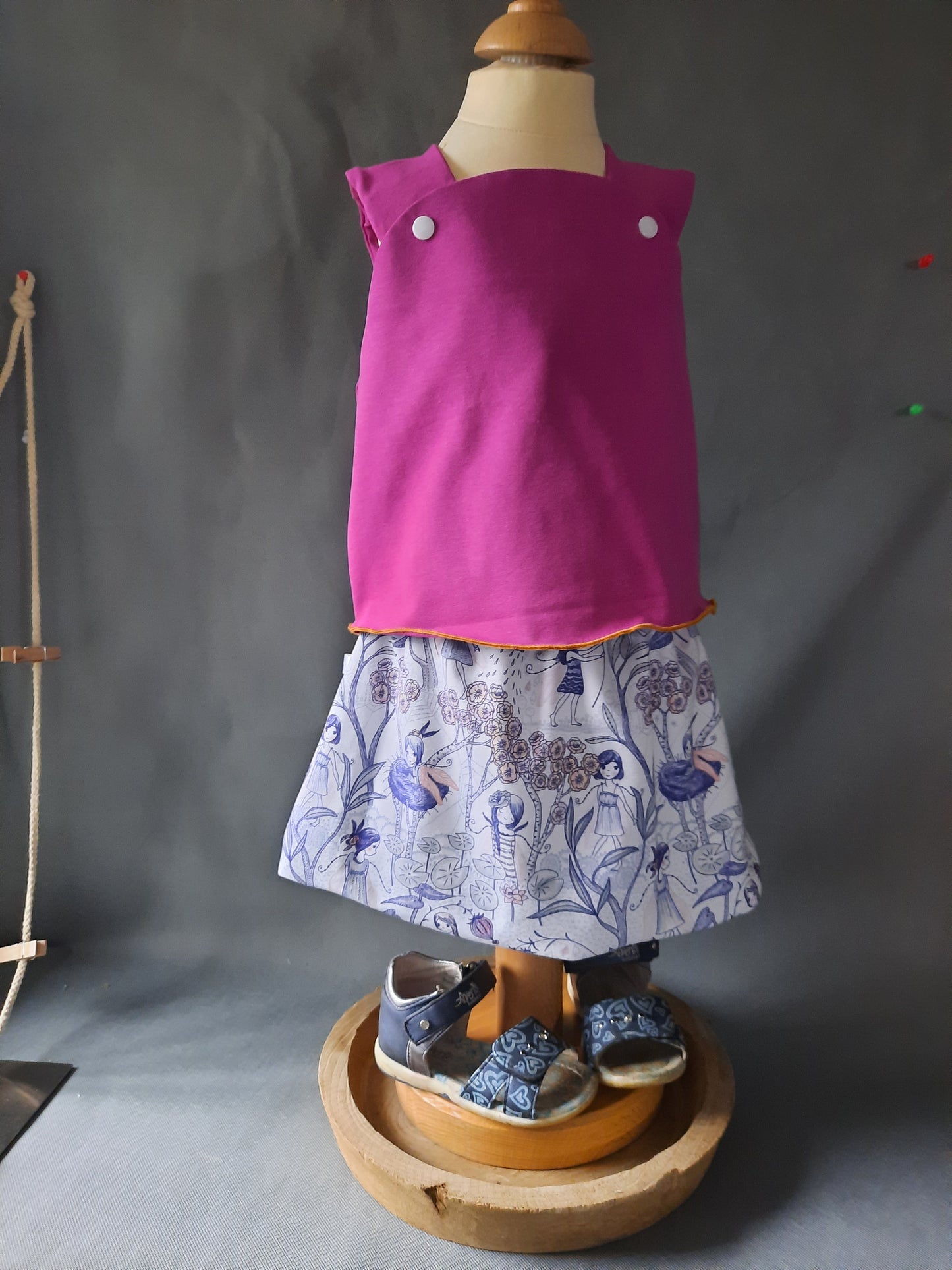 LYA la jupe évolutive et réversible  de 4 à 8 ans faite main, divers coloris